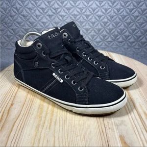 Taos women sneakers 9.5